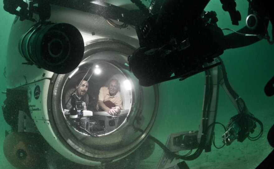 Sonar expert Andy Sherell and American veteran Robert Haga on board the Aquarius.