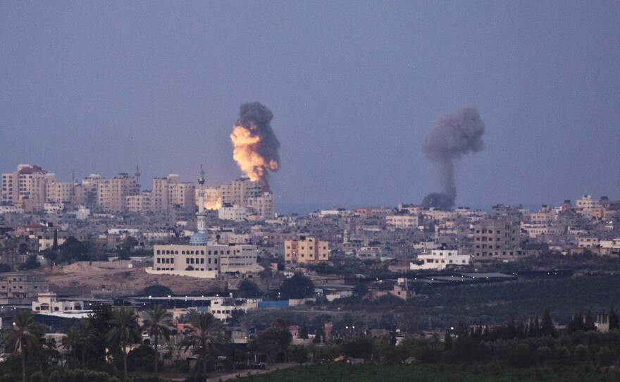 Smoke plumes rise over Gaza following Israel Air Force bombing on November 16, 2012 near Sderot, Israel. Conflict between the Israeli military and Palestian miltants has intensified over the last few days, with Israel striking some 130 targets overnight.