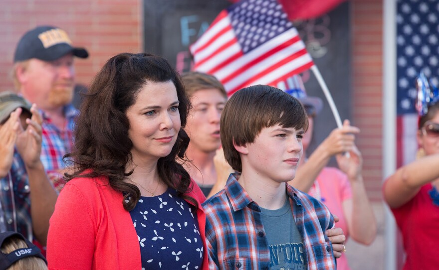 Max stars Josh Wiggins as Justin Wincott and Lauren Graham as his mom, Pamela.