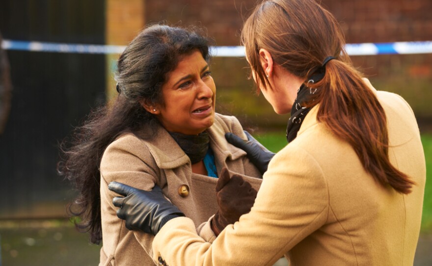  DC Rachel Bailey prevents Yusuf’s mother (Nila Aalia) from accessing her son’s body.