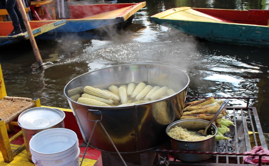 A chalupa selling roasted corn.