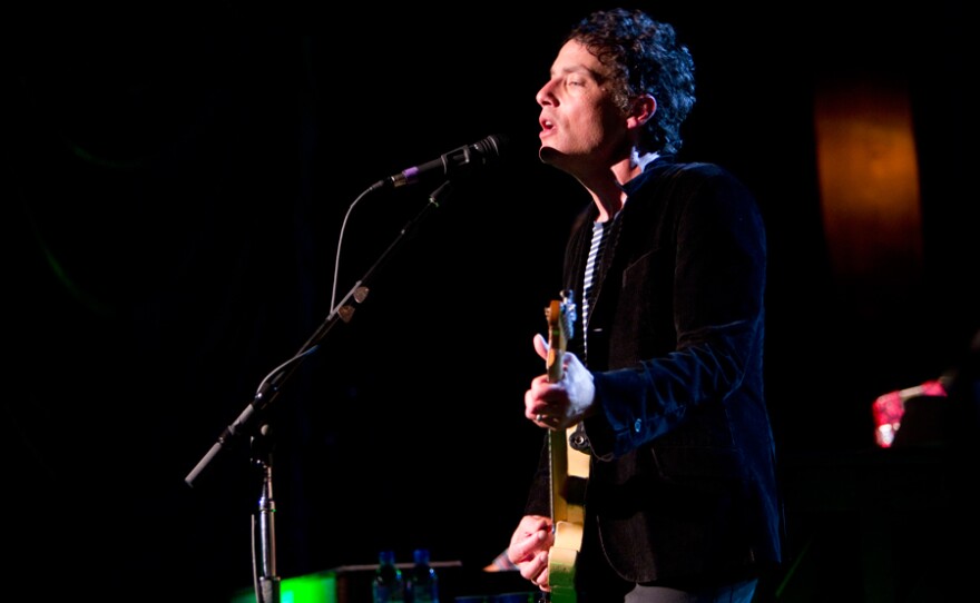 Surrounded by the Art Deco glamor of Bimbo's 365 Club in San Francisco, frontman Jakob Dylan leads the Wallflowers through a riveting 18-song set, featuring new songs from their forthcoming album and classics such as “One Headlight” and “6th Avenue Heartache.”