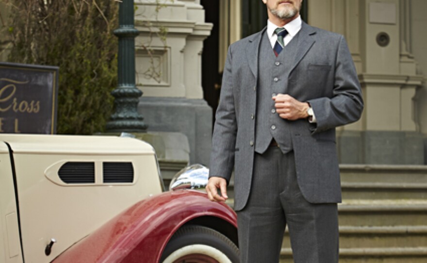 THE DOCTOR BLAKE MYSTERIES is an original 10-part murder mystery series starring Craig McLachlan as the maverick country town doctor Lucien Blake.