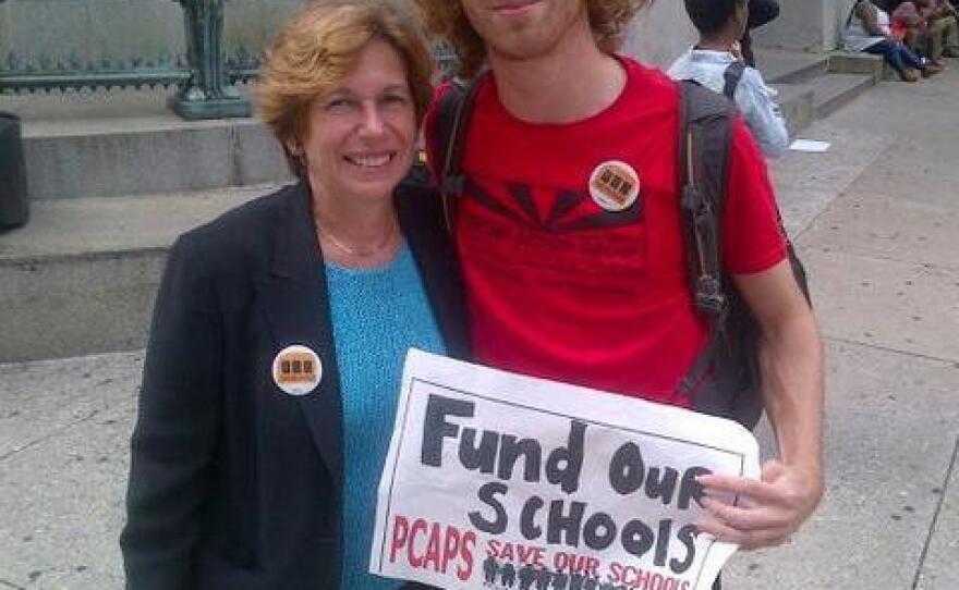 Jay Saper (right) with AFT president Randi Weingarten in September, 2013.