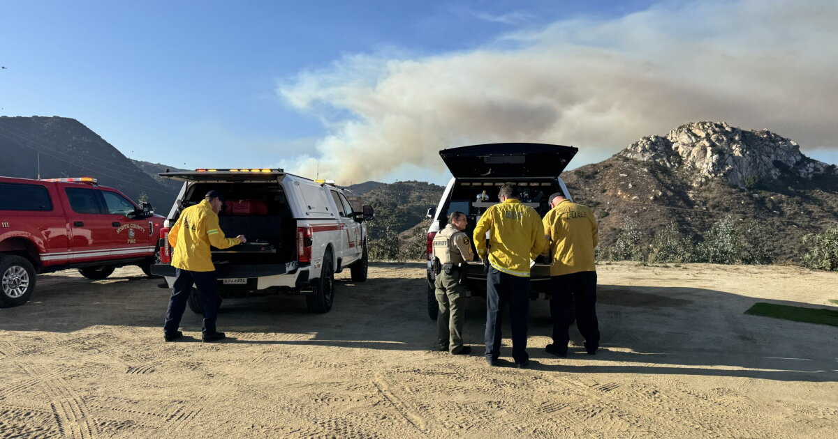 Evacuations lifted in wildfire north of Fallbrook | KPBS Public Media