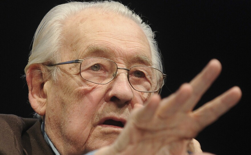 Polish film director Andrzej Wajda has died at the age of 90.