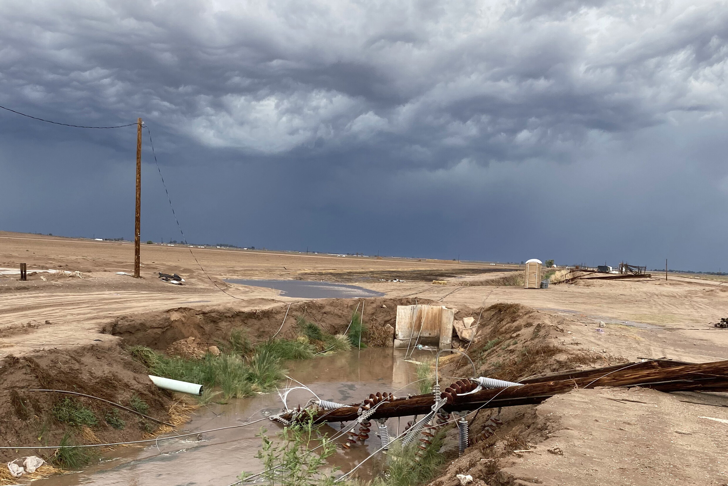 Hundreds still without power in the Imperial Valley after Monday's ...