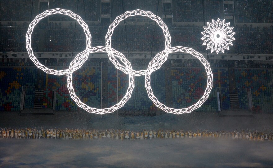 sochi-4rings_wide-51697ba8a78847db0f434d8b08acc6b66bf49a58.jpg