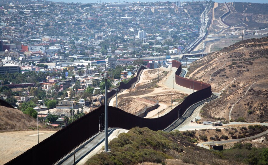 border-wall-2.jpg