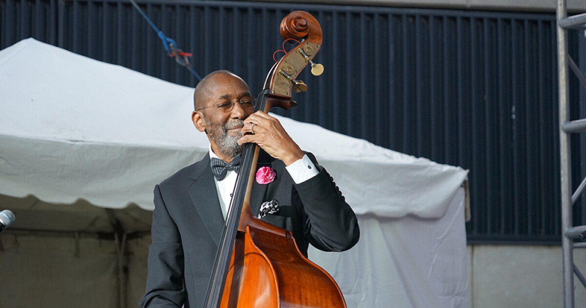 Ron Carter Finding The Right Notes KPBS Public Media Ron carter finding the right notes kpbs public media