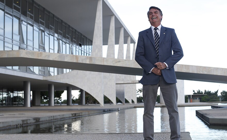 Exclusive interview with Federal Deputy Jair Bolsonaro (PSC-RJ), in front of Palácio do Planalto, in Brasília (DF). (22/03/2017. Entrevista exclusiva com o Deputado Federal Jair Bolsonaro (PSC-RJ), em frente ao Palácio do Planalto)