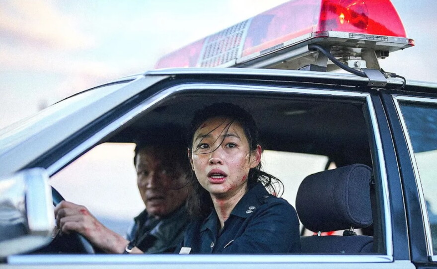 Jung Ho-yeon plays a police deputy dealing with an alien invasion in Hope.