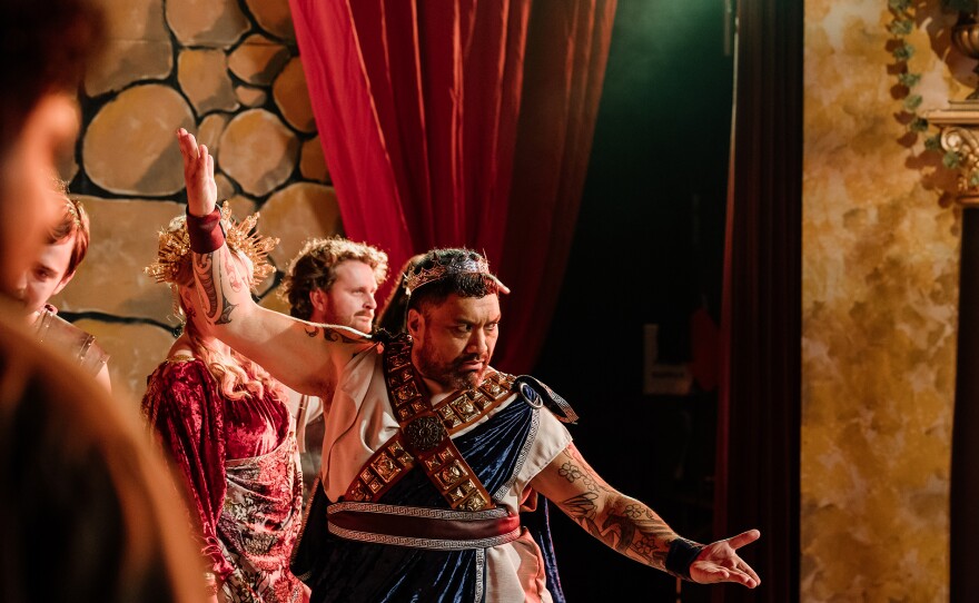 Mikaere as Odysseus in the final show.