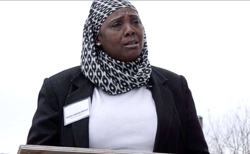 "Murders That Matter" documents African American, Muslim mother Movita Johnson-Harrell over five years as she transforms from a victim of violent trauma into a fierce advocate against gun violence in Black communities.