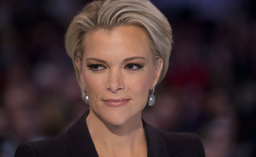 Fox News anchor Megyn Kelly waits to begin the Republican presidential candidate debate Thursday.