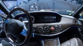 Mercedes' S500 Intelligent Drive is one traditional car maker's approach to driverless cars.
