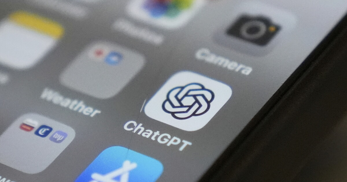 How are AI chatbots being used for mental health?