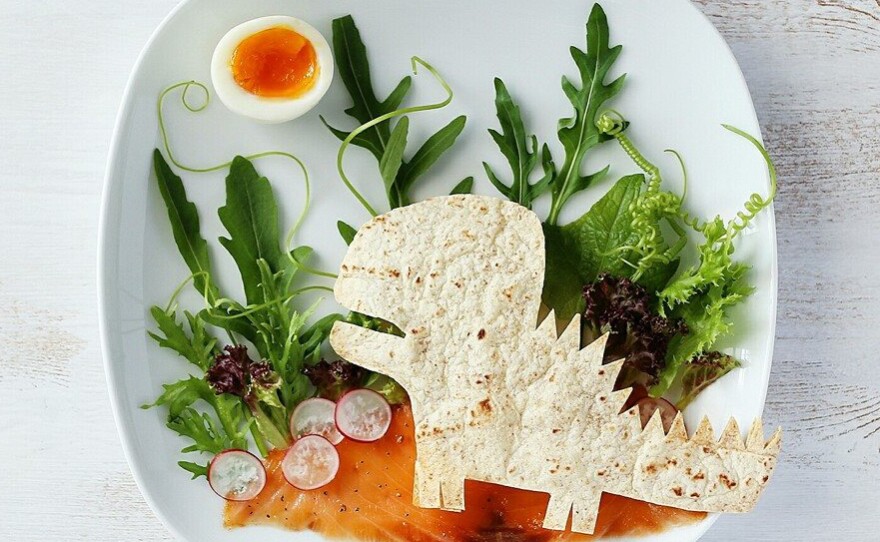 Lee's "Snack-a-saurus," a dinosaur crafted out of a toasted tortilla in a salad "jungle."