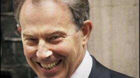 British Prime Minister Tony Blair leaves 10 Downing Street on May 9, 2007.