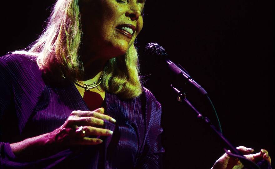 Joni Mitchell in 2000.