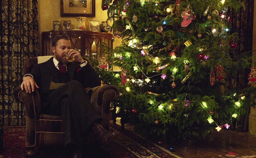 Siegfried Farnon (Samuel West) in ALL CREATURES GREAT AND SMALL: Season 2 on MASTERPIECE