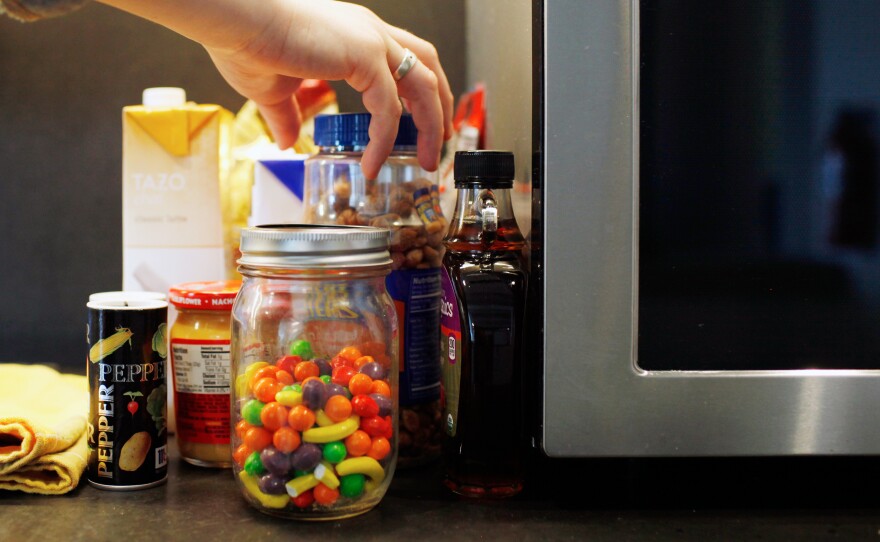 Do food-laden environments really contribute to obesity or is it the other way around?