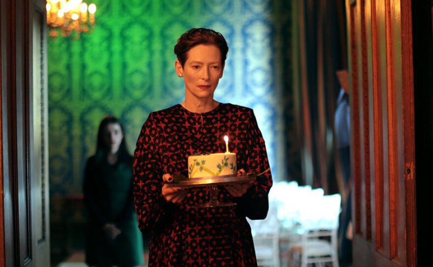 Tilda Swinton plays two characters, a mother and a daughter, in <em>The Eternal Daughter.</em>