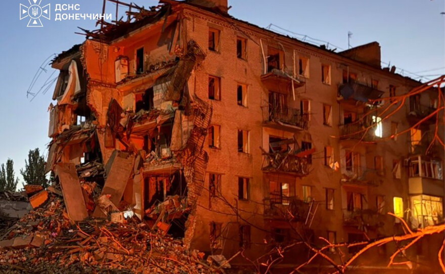 This photo provided by the Ukrainian Emergency Service shows a site of a residential building damaged by a Russian guided bomb in the city center of Sloviansk, Donetsk region, Ukraine, Monday, Aug. 31, 2026.