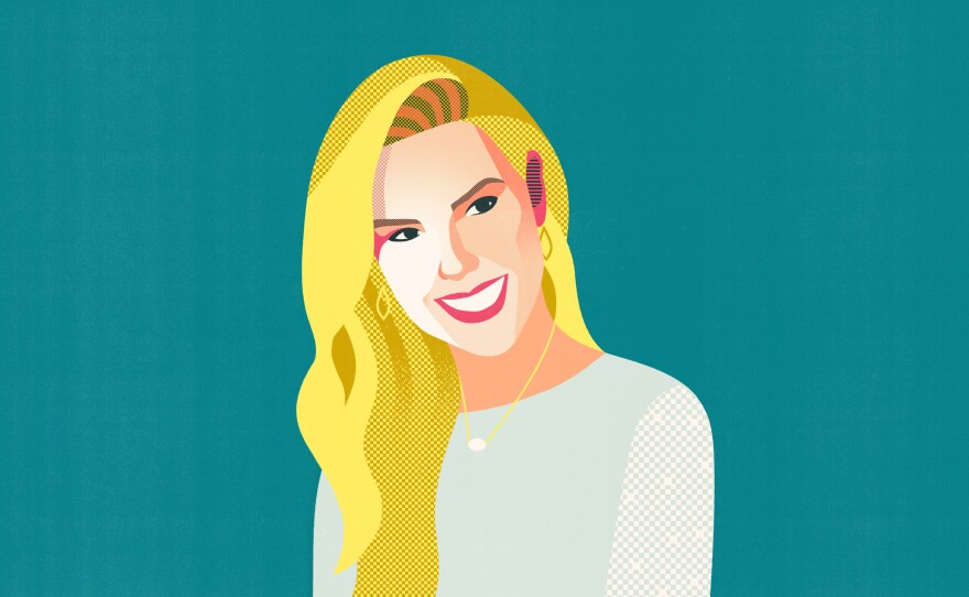 Ever since she was a little girl playing dress-up in her aunt's closet, Kendra Scott loved fashion. Her first business was a hat shop, which she started at 19 – it failed. A few years later, she started a jewelry business out of her spare bedroom.