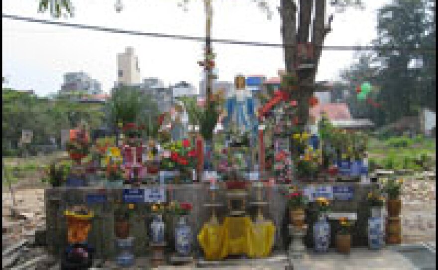 Parishioners erected a makeshift shrine on the disputed land next to the Thai Ha Church in Hanoi.