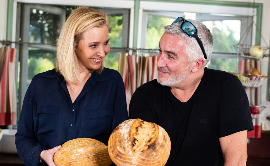 Paul Hollywood (right) and Lisa Kudrow in Los Angeles.