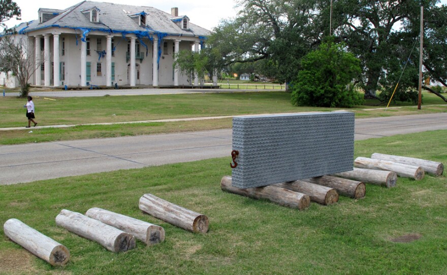 Located in the artist's former New Orleans neighborhood of Gentilly, Saucedo's Flood Marker commemorates the victims of Hurricane Katrina.