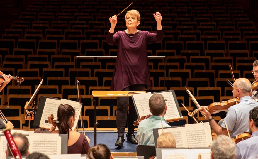 Marin Alsop and São Paulo State Symphony Orchestra rehearsal