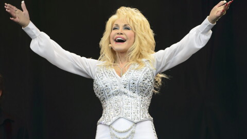 Dolly Parton performs at Glastonbury music festival, June 29, 2014.