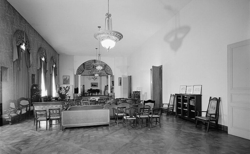 Music room: Carolands, 565 Remillard Dr., Hillsborough, San Mateo County, Calif.