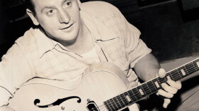 Promotional photo of music legend Les Paul