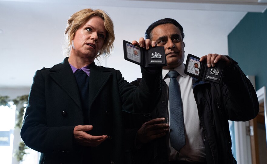 DCI Jess James (SINÉAD KEENAN) & DI Sunny Khan (SANJEEV BHASKAR)