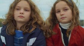 Twins JosÃ©phine and Gabrielle Sanz are 8-year-old playmates in <em>Petite Maman</em>.