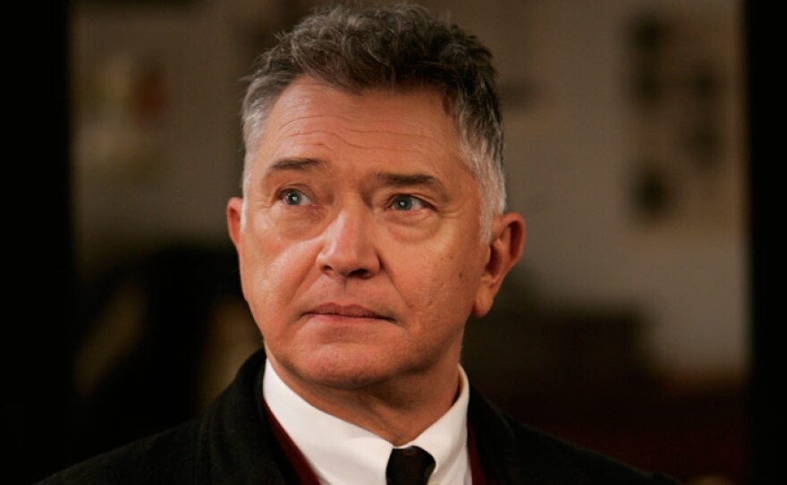 Award-winning actor Martin Shaw stars as Commander George Gently.