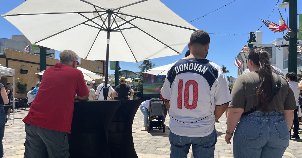 U.S. soccer fans gather at watch parties across San Diego county for World Cup kickoff