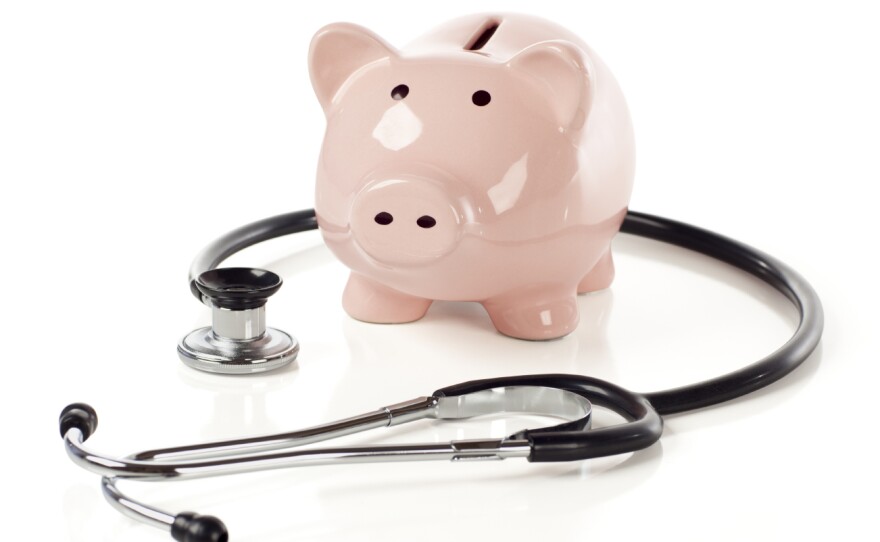 In order to get the tax advantages of a health savings account, the health plan it's linked to has to meet certain criteria.