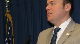 Councilman Carl DeMaio presents his five-year financial plan that he said will solve San Diego's structural budget deficit.