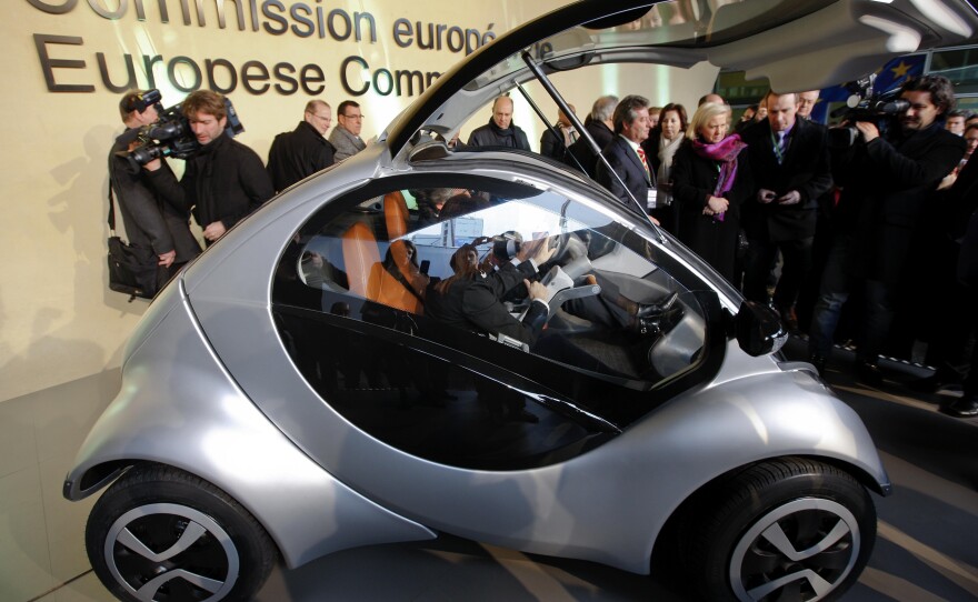 There was a lot of excitement in 2012, when the Hiriko car was unveiled at this event at European Union headquarters in Brussels. At the time, the then-president of the European Commission, Jose Manuel Barroso, hailed the car as a trans-Atlantic "exchange between the world of science and the world of business."