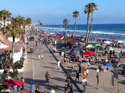  A busy beach day in Oceanside, May 2014. 