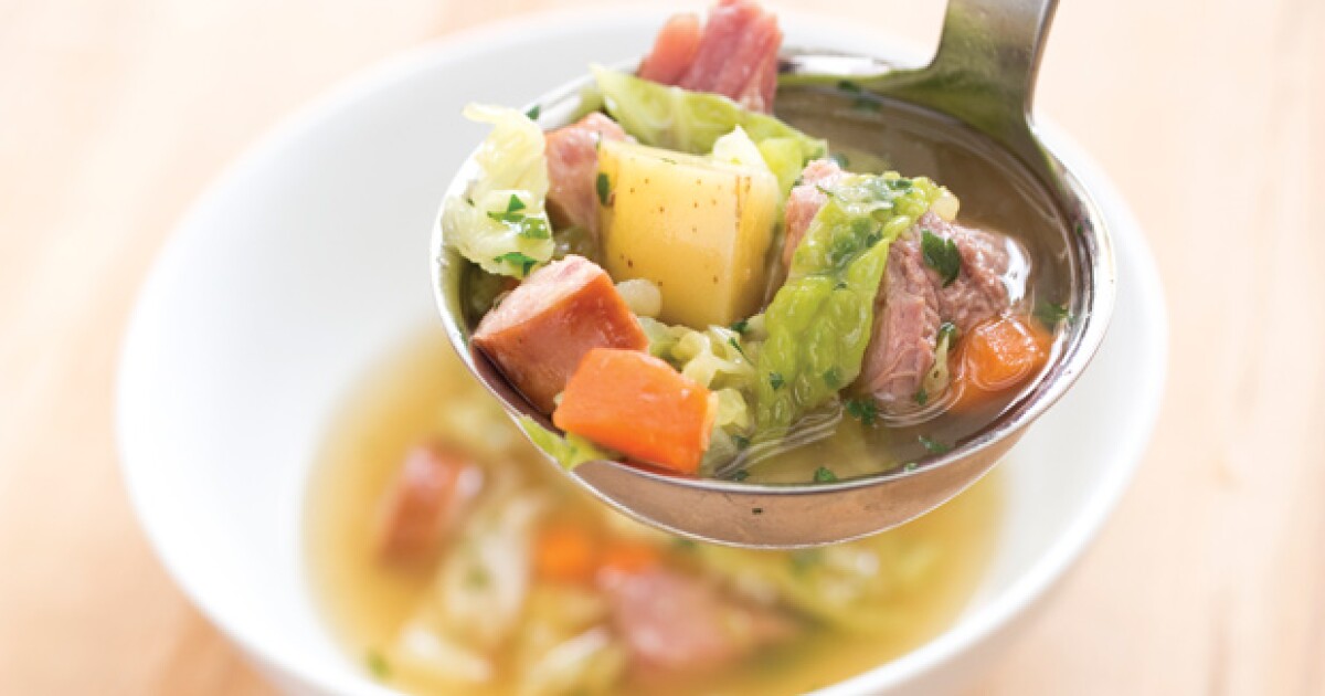 AMERICA'S TEST KITCHEN FROM COOK'S ILLUSTRATED FrenchStyle Dutch Oven