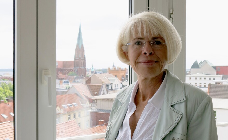 Schwerin Mayor Angelika Gramkow favors keeping the Lenin statue and fought in court against protesters who covered its head with a hood during a three-hour protest on June 17.