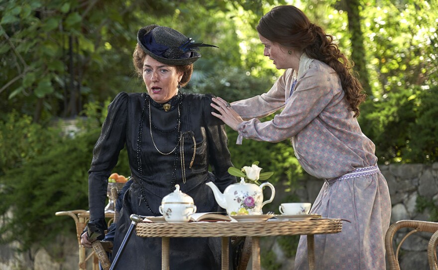 Lady Latchmere (ANNA CHANCELLOR) and Melissa (IMOGEN KING)