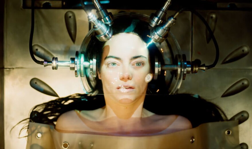 Lorgos Lanthimos' "Poor Things" tops Cinema Junkie's Ten Best List for 2023. (2023)