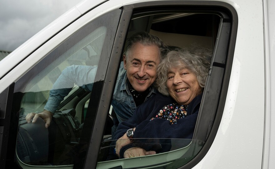 Miriam Margolyes and Alan Cumming get cozy traveling in a mobile home, mixing wit and memories as they return to their Scottish roots.