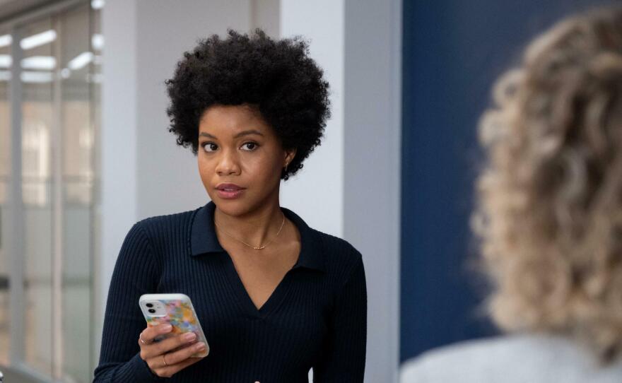 Sinclair Daniel as Nella on Hulu's <em>The Other Black Girl</em>.